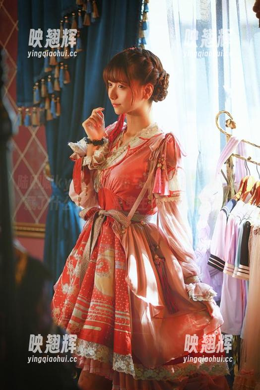 陆卿卿kyokyo 陆卿卿kyokyo樱花与的写真集,原图上藏了什么野心,摇曳生姿的可不可惜?